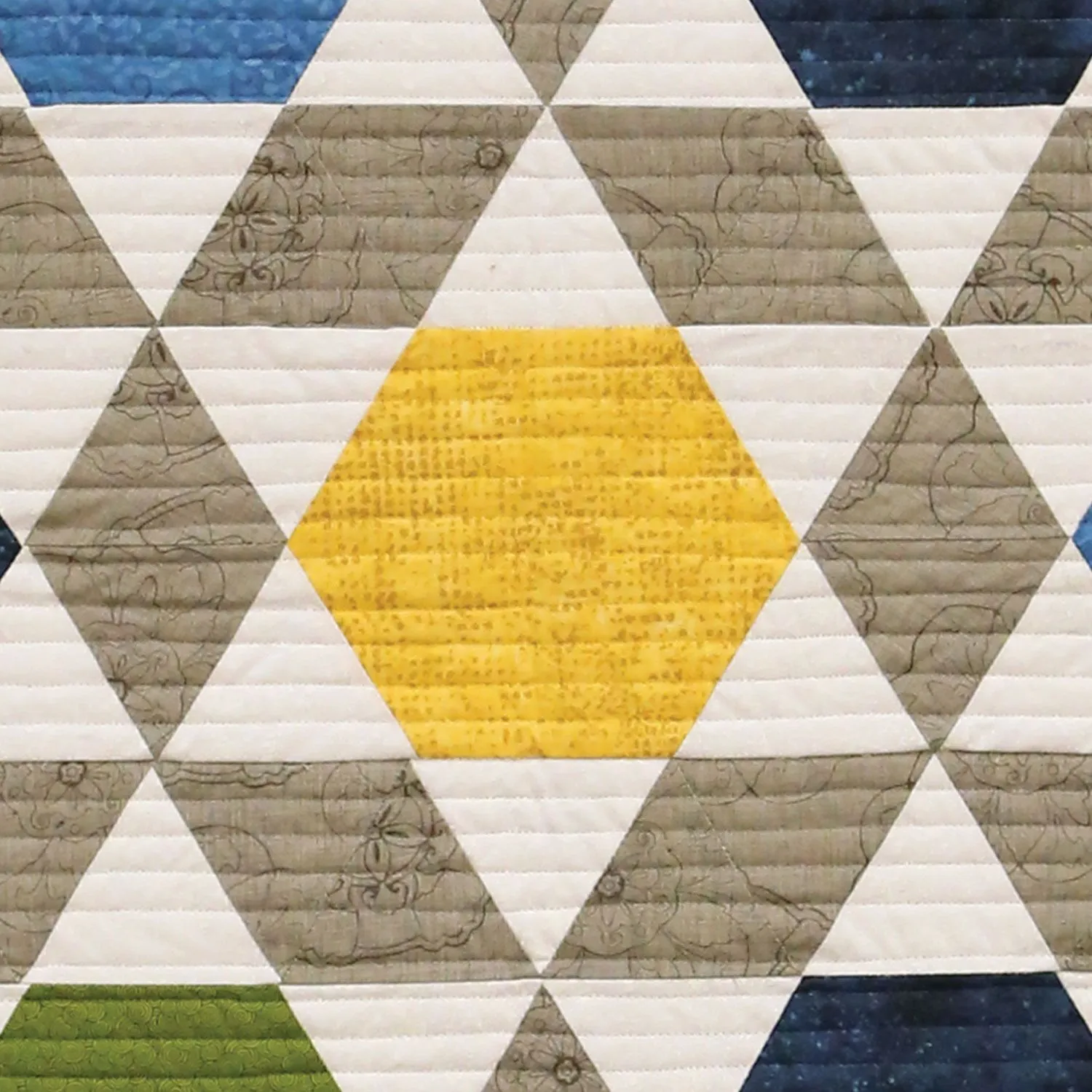 Bullseye Mosaic Triangle Quilt Pattern for Studio