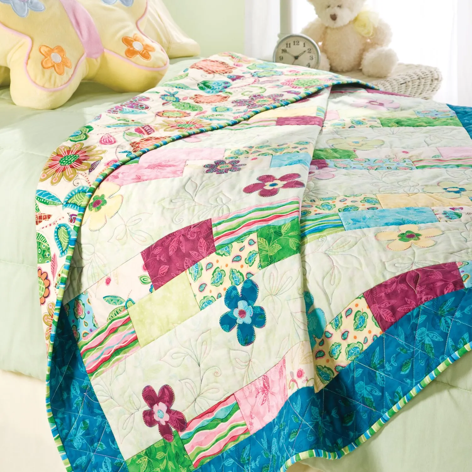 GO! Bursting Into Bloom Quilt Pattern 2 GO! Bursting Into Bloom Quilt Pattern