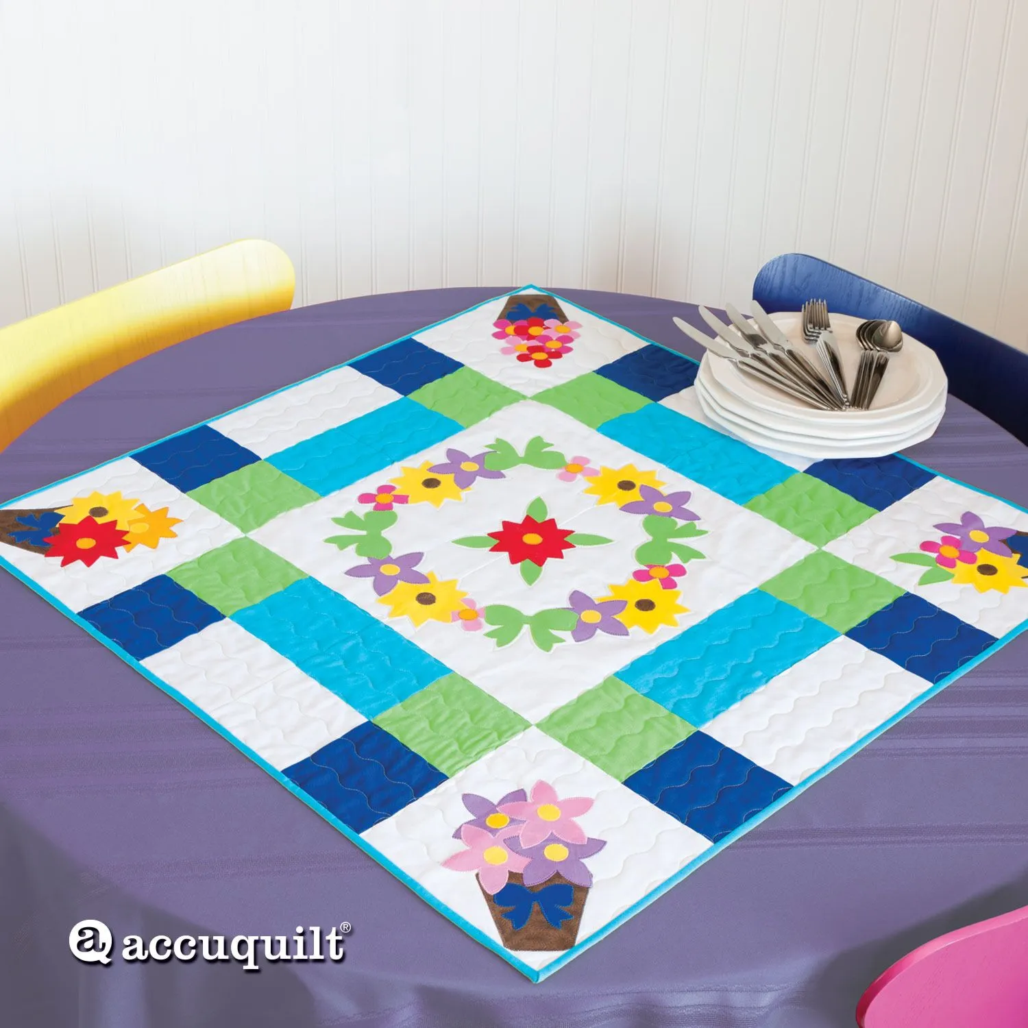 GO! Flower Bunch Bow-quet Table Topper Pattern
