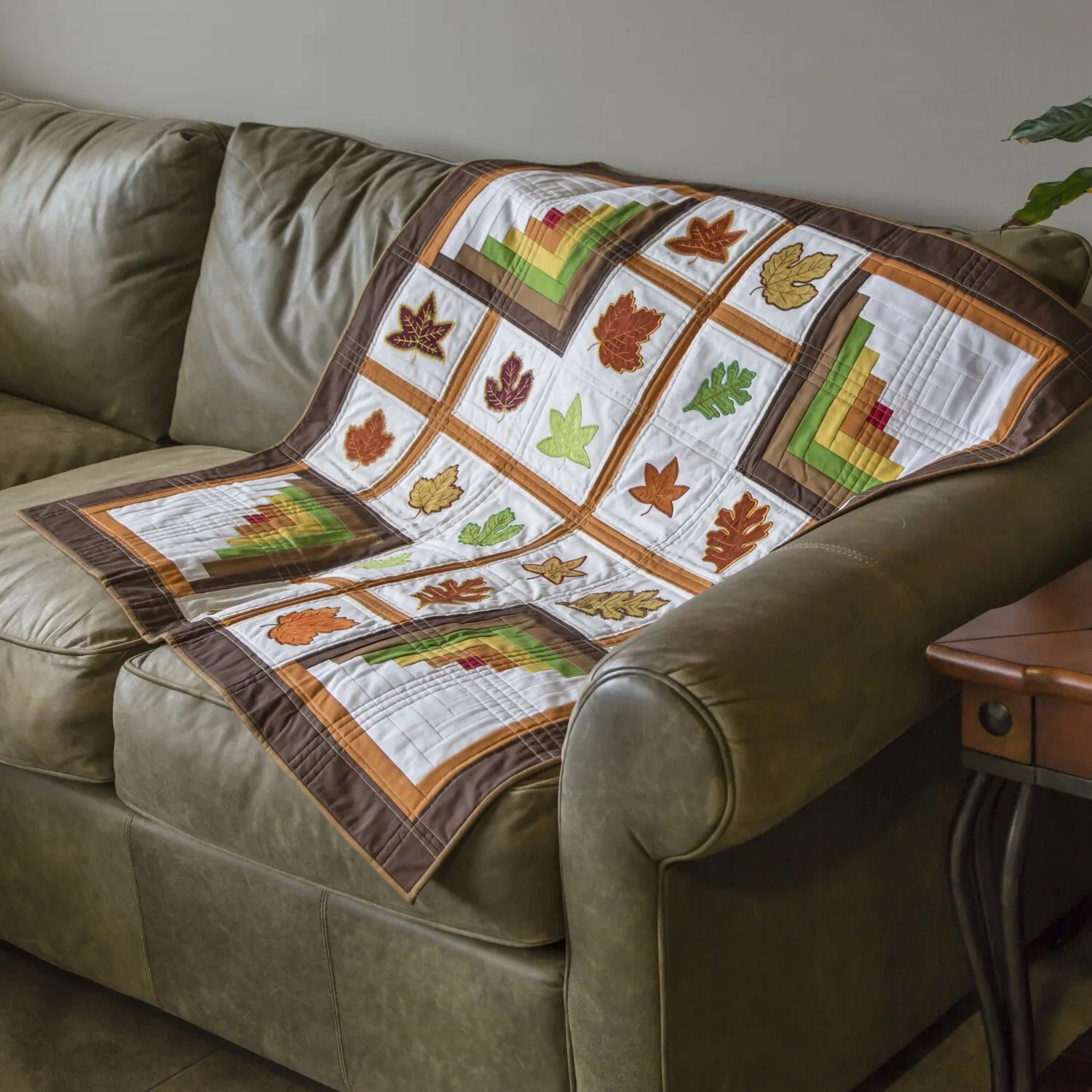 GO! Quilted Leaves and Logs Wall Hanging Pattern
