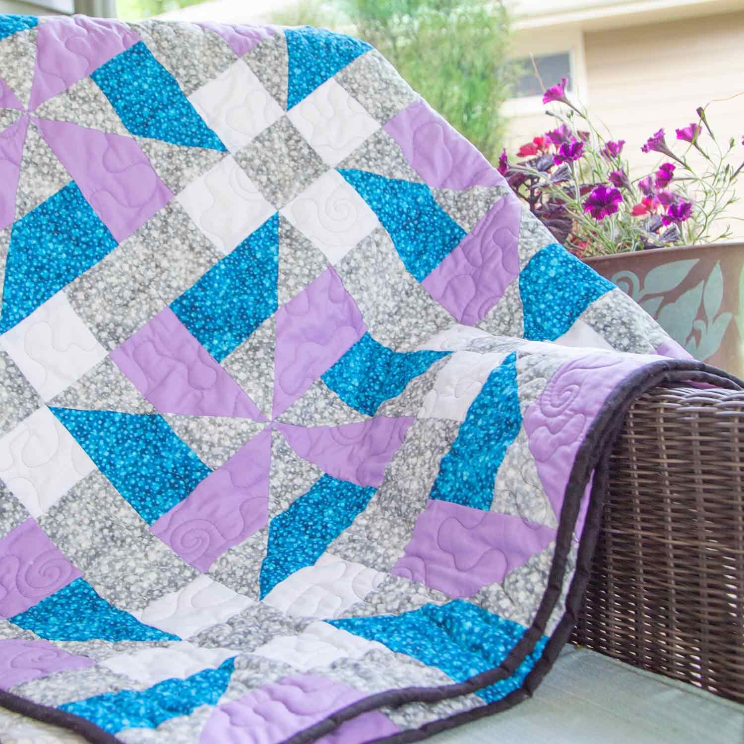 Qube Pattern GO! Qube 12 Chisel Around Quilt Pattern - AccuQuilt