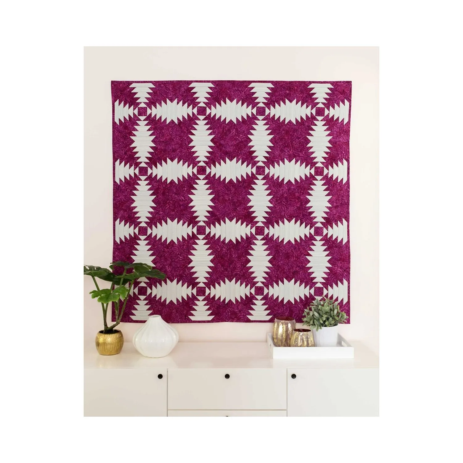 Studio Raspberry Ripple Pineapple Throw Quilt Pattern
