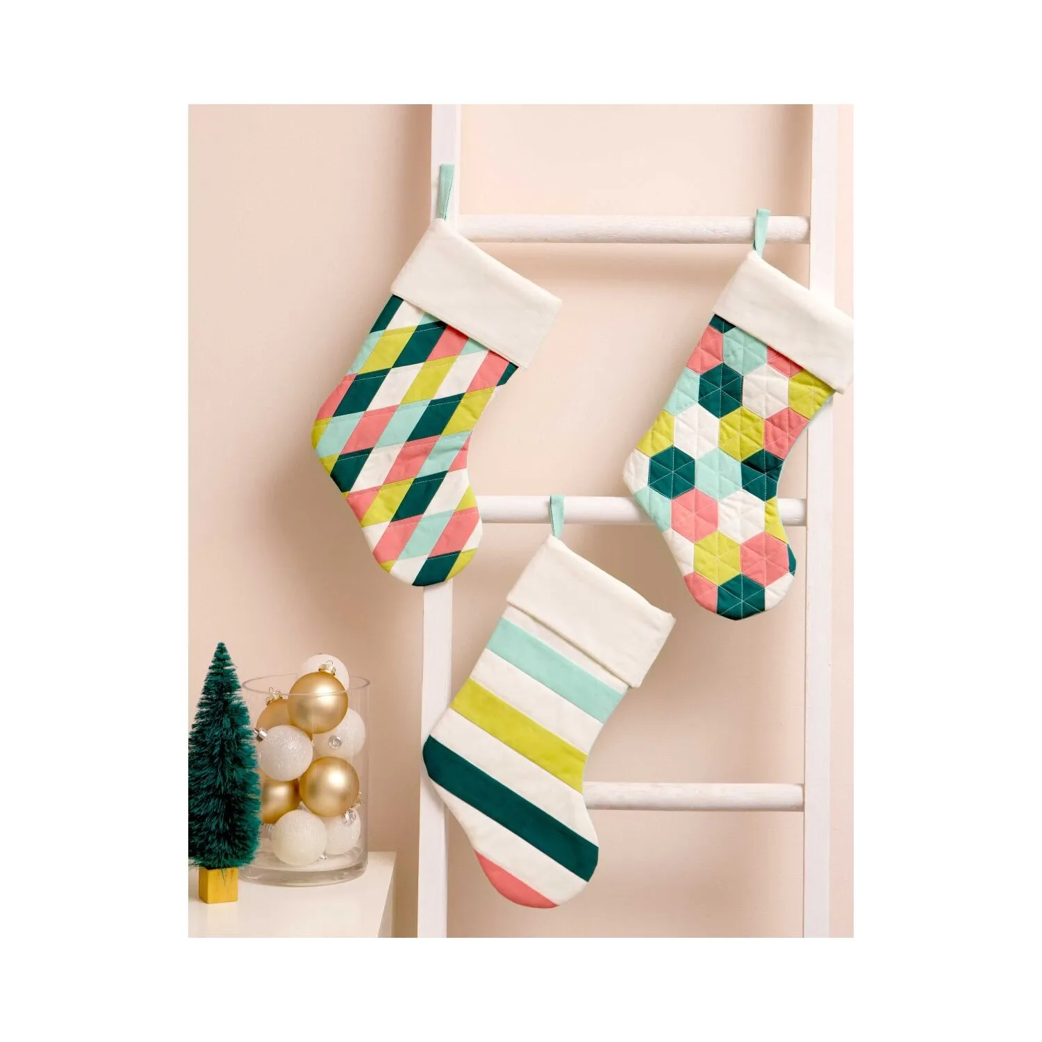 GO! Modern Stockings Pattern