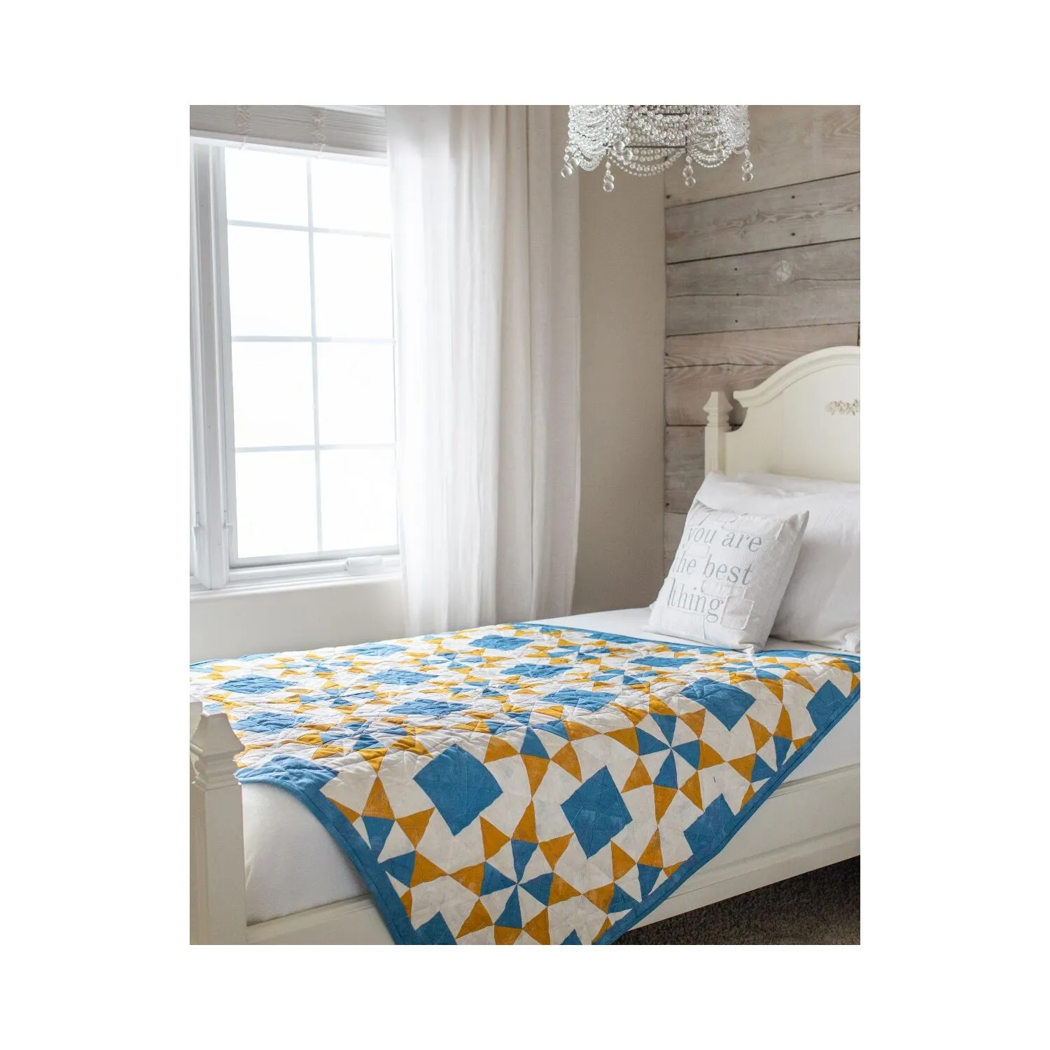 GO! Morning Star Tricolor Quilt Pattern