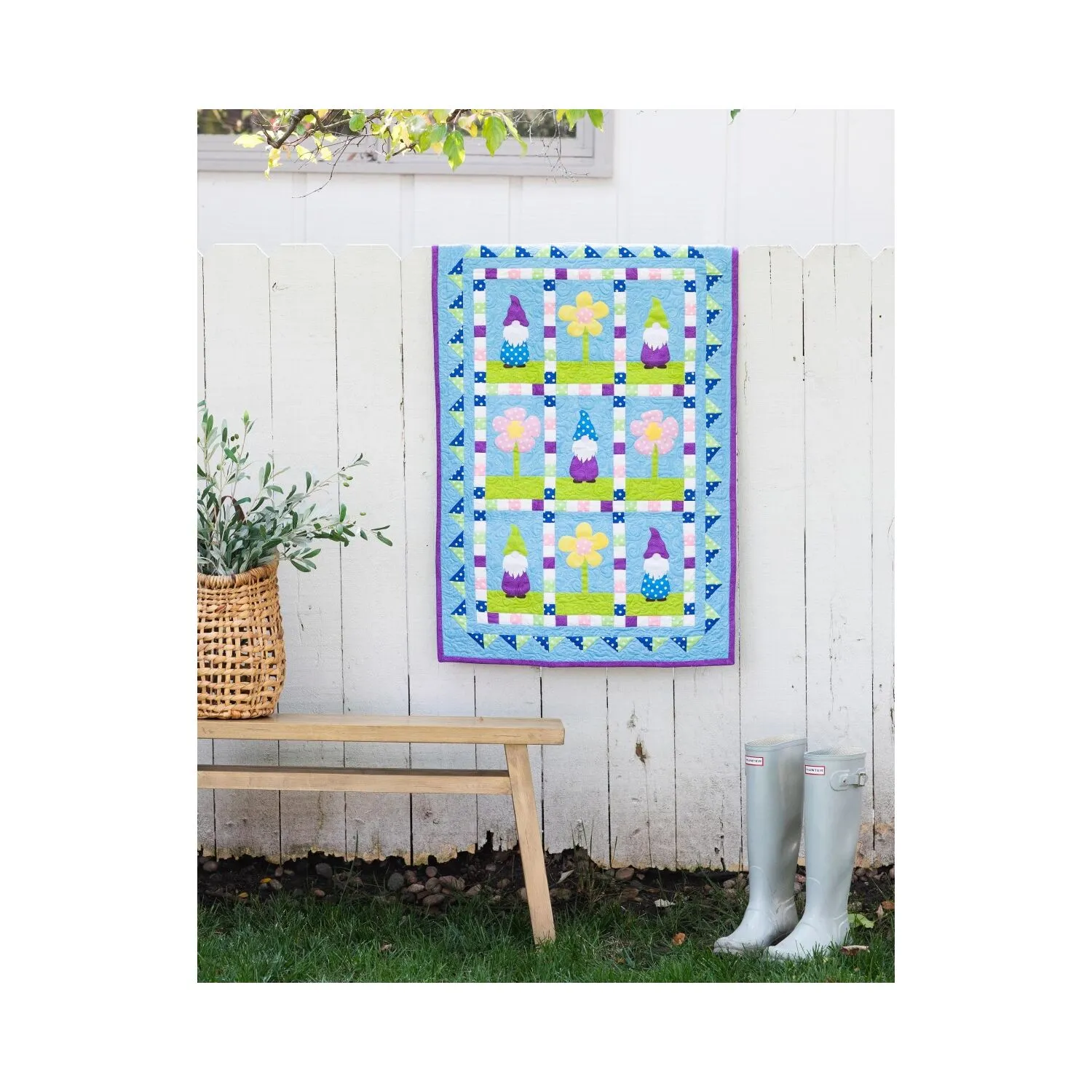 GO! Gnomes in the Garden Wall Hanging Pattern