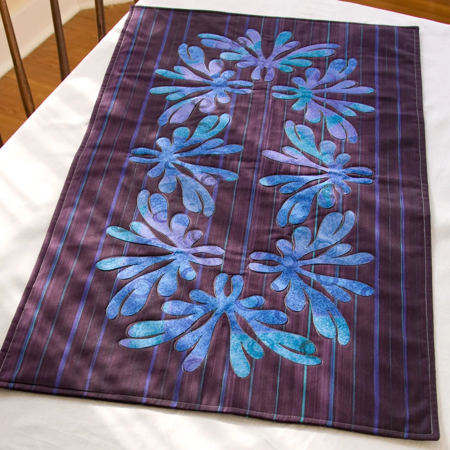 GO! Arabesque #2 Table Runner Pattern