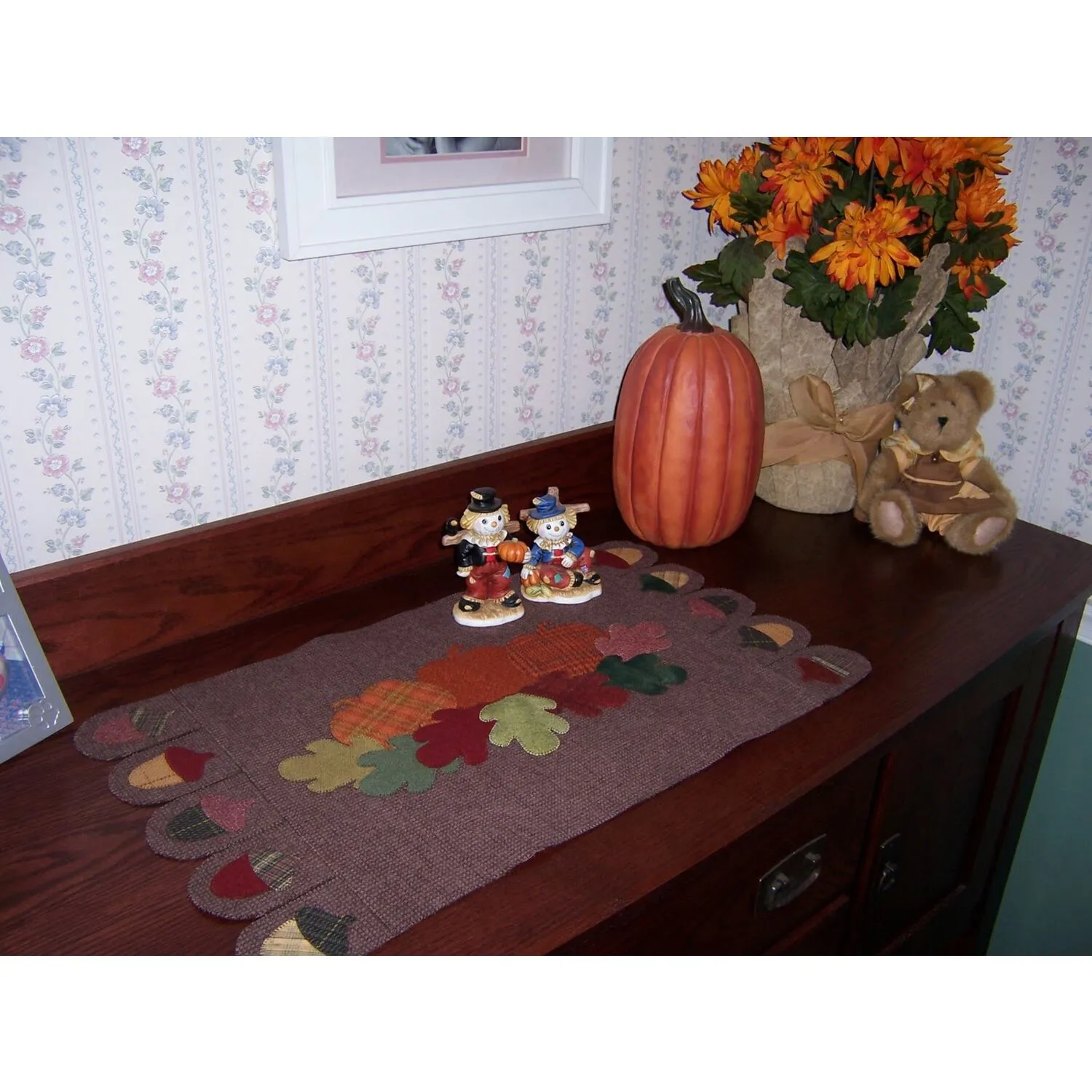 GO! Acorn Penny Table Runner Pattern