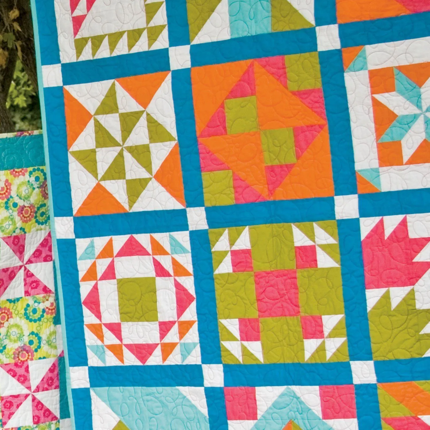 Bright Sampler Quilt Die List & Fabric Requirements Overview (PDF Download)
