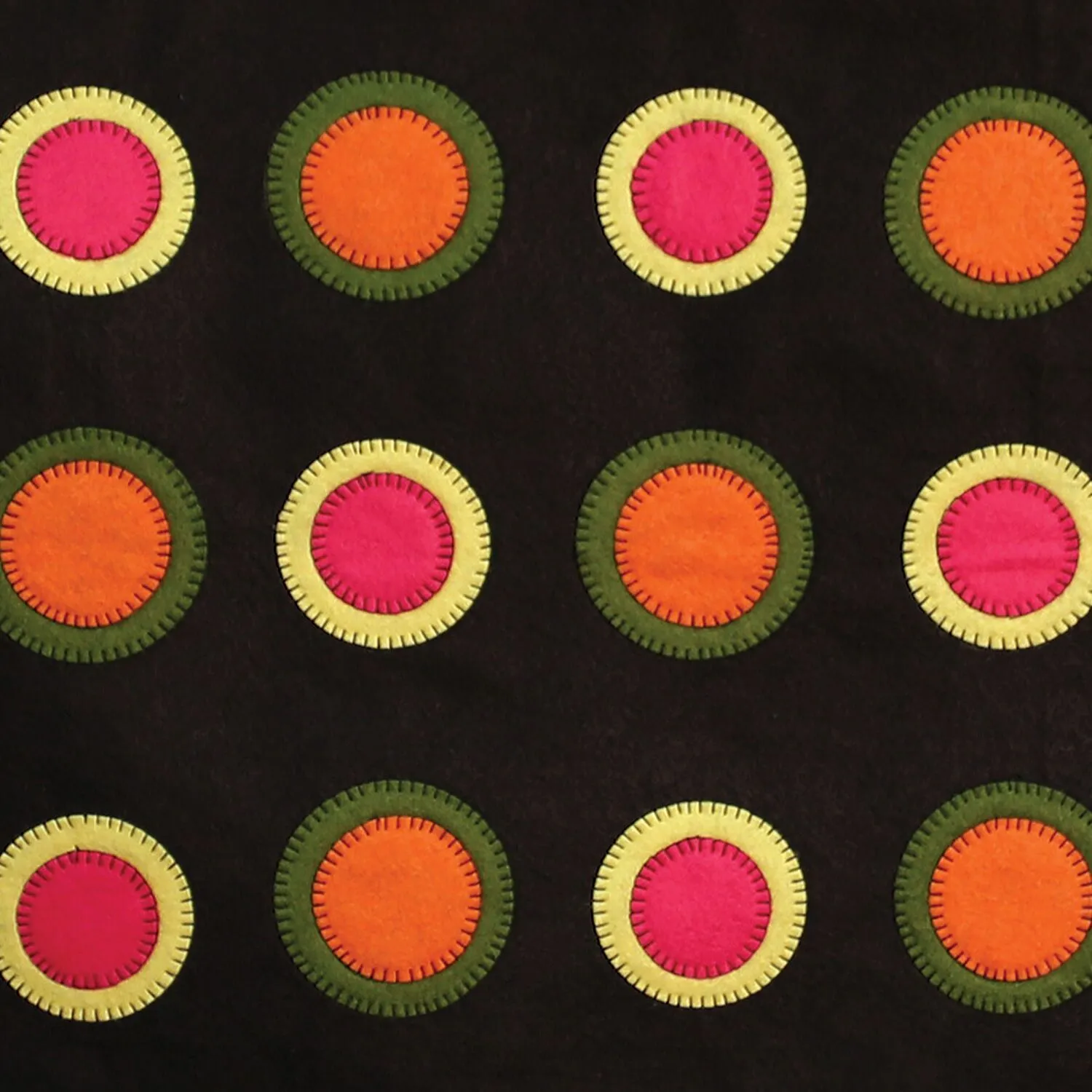 GO! Circles Wall Hanging or Pillow Pattern 3 GO! Circles Wall Hanging or Pillow Pattern