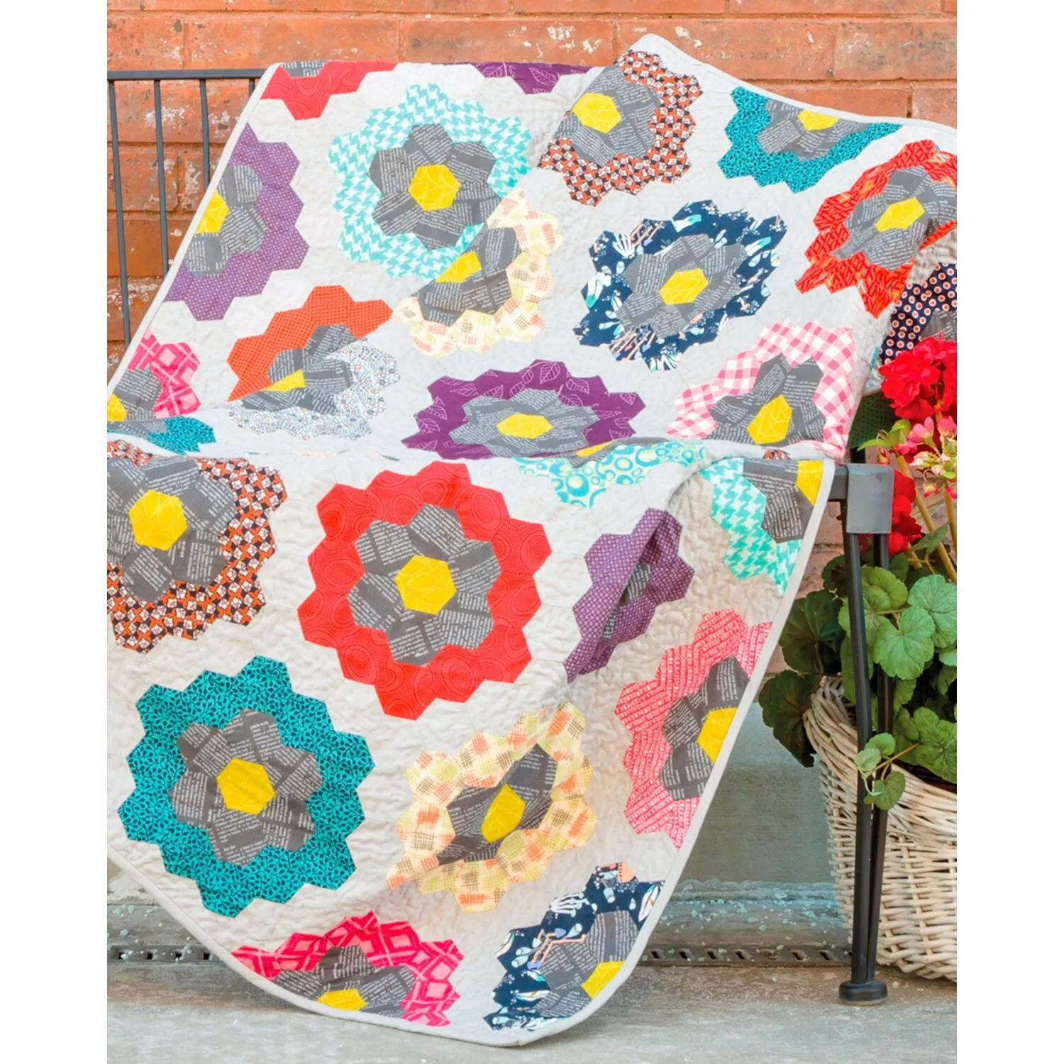 GO! English Paper Piecing Hexagon-1 Finished Sides Die 6 GO! English Paper Piecing Hexagon-1 Finished Sides Die
